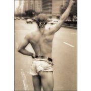 ポストカード モノクロ写真「ヒッチハイクをする男性」