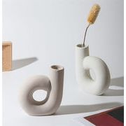 クーポン適用OK INSスタイル 花瓶 リビングルーム 家庭 置物 芸術 異形 置物 柔らかい装飾品 大人気