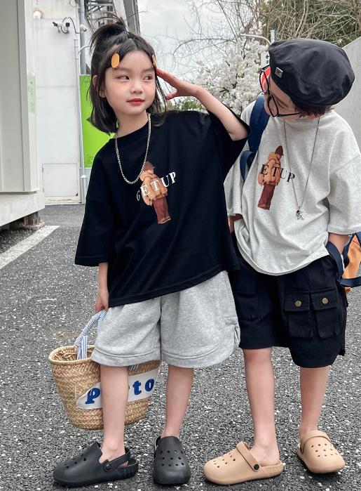人気 韓国風子供服  T シャツ ベビー服 カジュアル  トップス キッズ 半袖  子供服   　男女兼用2色