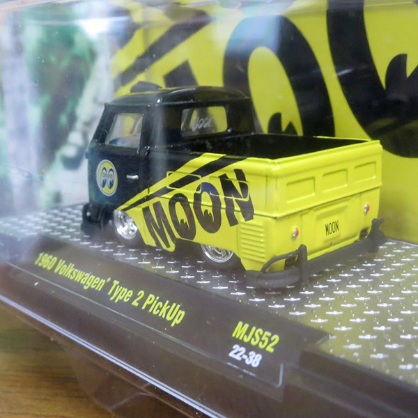 M2 MACHINES 1:64 MOONEYES 1960 VW Type2 PickUp Short 【ムーン
