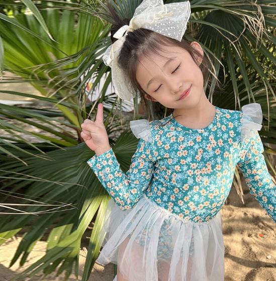 2023 韓国風子供服 キッズ 水着 花柄 長袖 ハワイ ワンピース 女の子