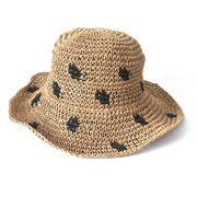 麦わら帽子のつばが折り畳まれて顔を隠すことができる日焼け止め夏韓日光帽リゾート日除け帽子