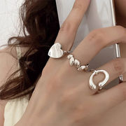 指輪　リング　アクセサリー　韓国ファッション　デザイン　金属　メタル