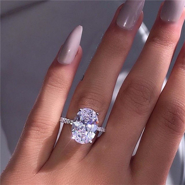今年は大活躍しそう  指輪 楕円 豪華 結婚リング 大人気 デザインセンス アクセサリー 異形 鳩の卵