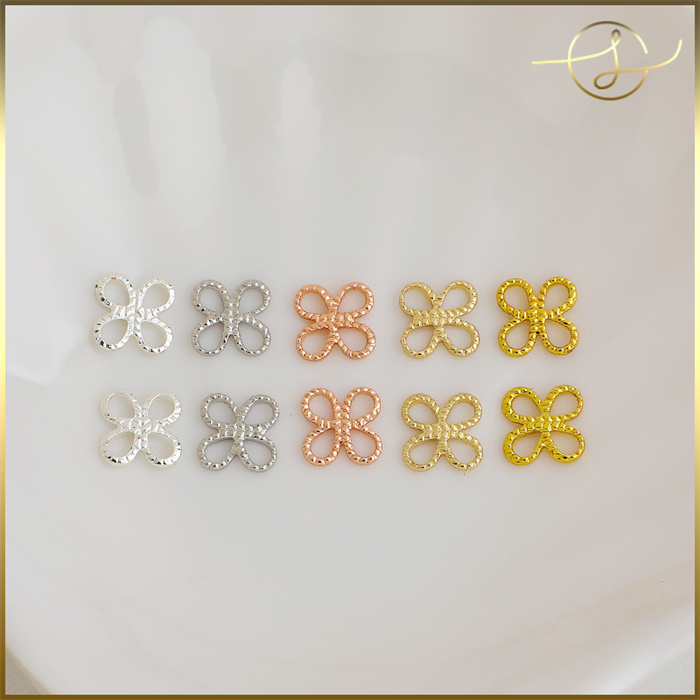 四つ葉のクローバー 穴付き 14Kメッキ デコパーツ DIYパーツ 手芸 基礎金具 アクセサリー ハンドメイド