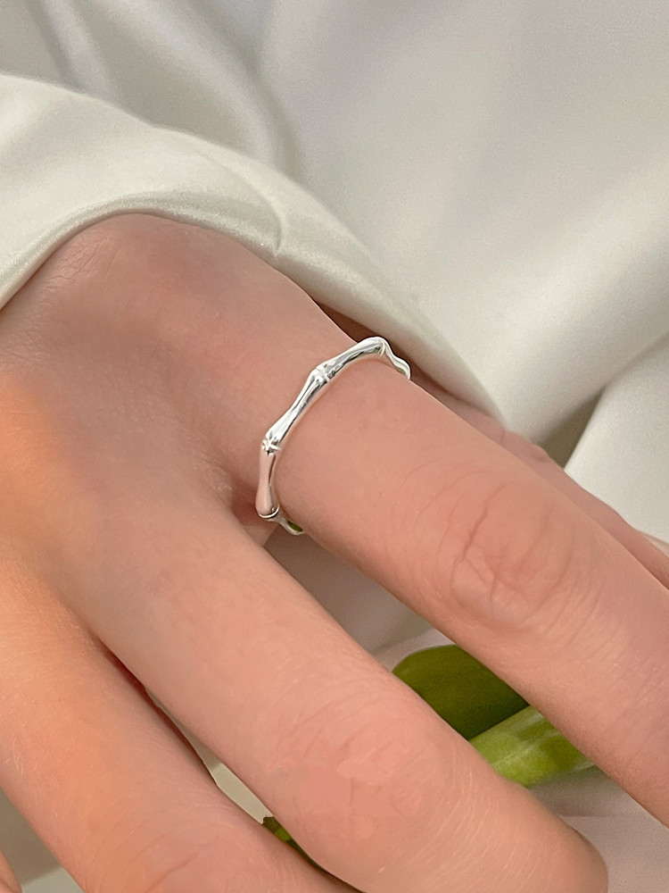 S925銀メッキ竹節指輪女性デザイン素輪ファッション個性人差し指開口指輪軽量高級感