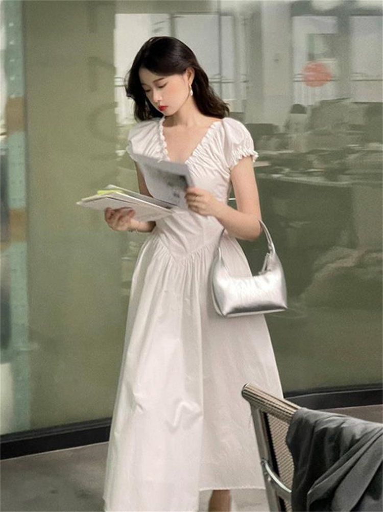 美貌であなたの心を襲う 韓国ファッション 半袖ワンピース Ｖネック お出かけ sweet系 ロングスカート