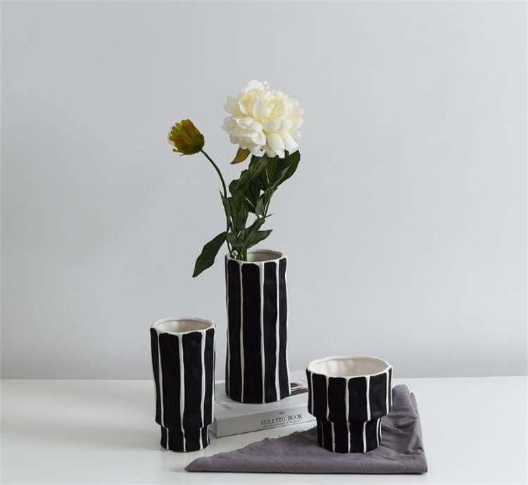 いまだけ 特価 フラワーアレンジメント セラミック花瓶 白黒手描き 北欧スタイル 現代 新品 シンプル