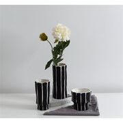 いまだけ 特価 フラワーアレンジメント セラミック花瓶 白黒手描き 北欧スタイル 現代 新品 シンプル