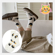 カジュアル 黒と白 猫柄 靴下 レディースソックス 綿の靴下  ファッション 靴下  レディース靴下