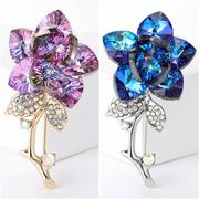 2色 クリスタル 花のブローチ バラのブローチ ファッションアクセサリー