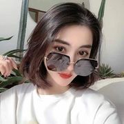 新しいレディースサングラス偏光抗紫外線ファッションスレンダー丸顔サングラス韓国語バージョンハイエンド