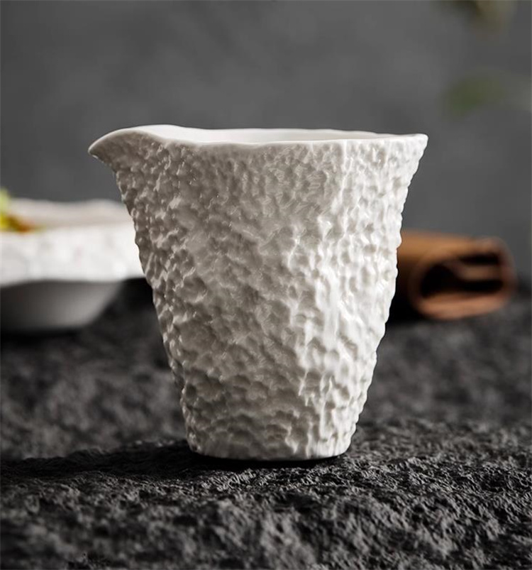 新しいデザイン INSスタイル ステーキソースカップ 岩紋 陶磁器汁カップ 汁斗 汁杯 コーヒーカップ