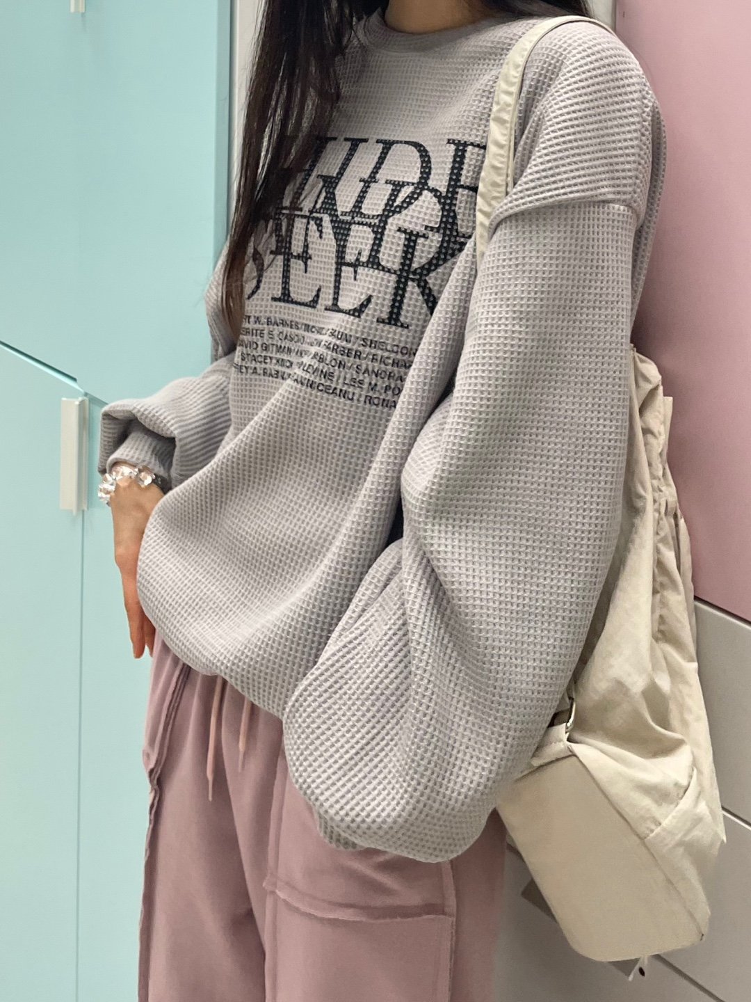 【韓国ファッション】2024年春新作　ワイドワッフルトレーナー  スウェット