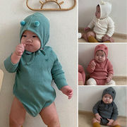 韓国子供服春の乳幼児の家庭は赤ちゃんの連体服の長袖の赤ちゃんの帽子付き連体服を着ます