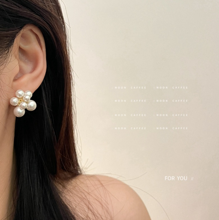 魅せる、大人の横顔 耳飾り ピアス レディース INS風 アクセサリー おしゃれ 韓国ファッション