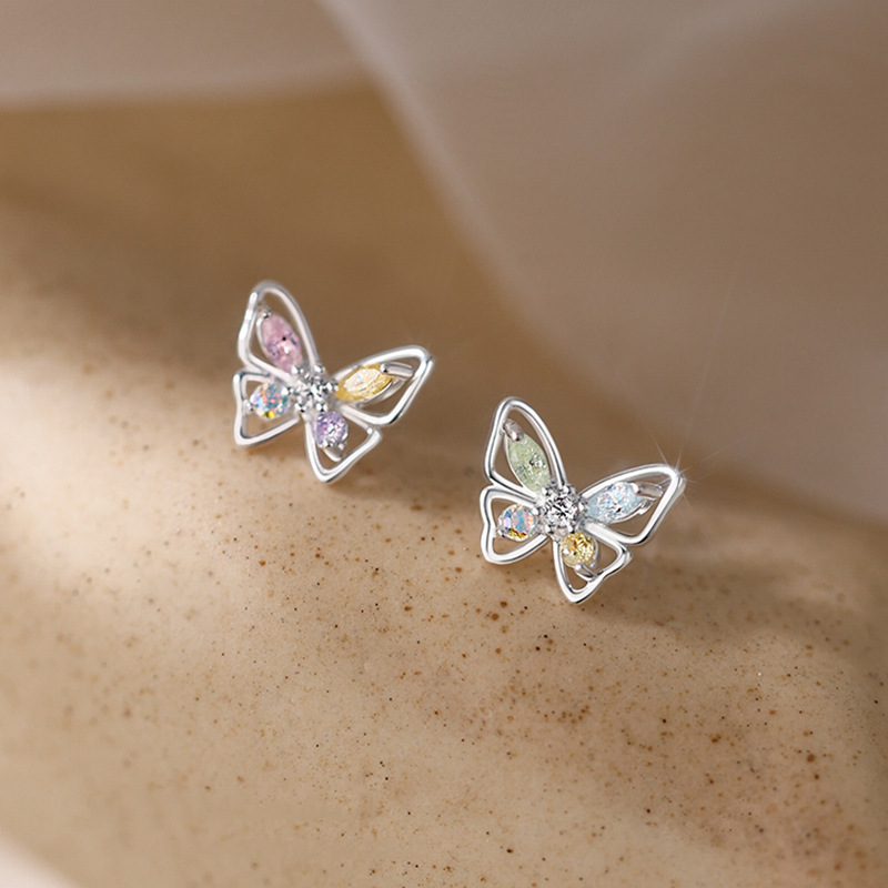 ピアス アクセサリー 小さめ蝶々ピアス 金アレ対応 ピアス