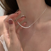 幾何学的な正方形のステッチネックレスシンプルな気質ins鎖骨チェーン女性の夏のデザインネックレス