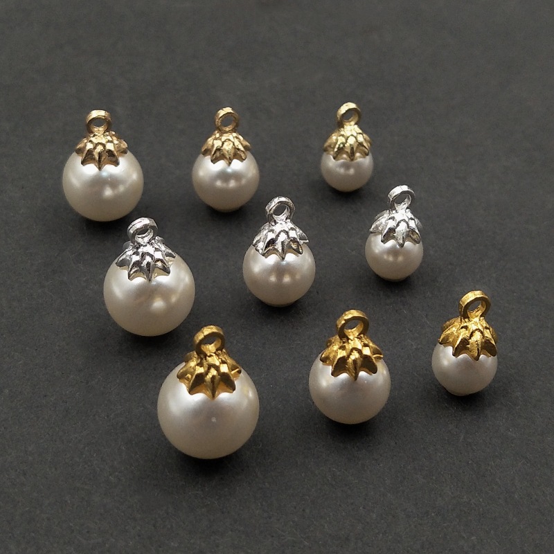 カン付き パール チャーム 円形 ハンドメイド 手芸 アクセサリーパーツ チャーム ピアス イヤリング カン付