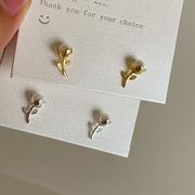 2色 メタルパールフラワースタッドピアス ファッショングッズ レディースヘアアクセサリー