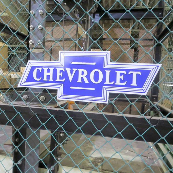 ダイカットエンボス メタルサイン CHEVROLET BOWTIE【シボレー ブリキ