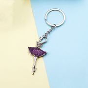 紫のバレエ少女 キーホルダー　バレエ雑貨　バレエキーホルダー