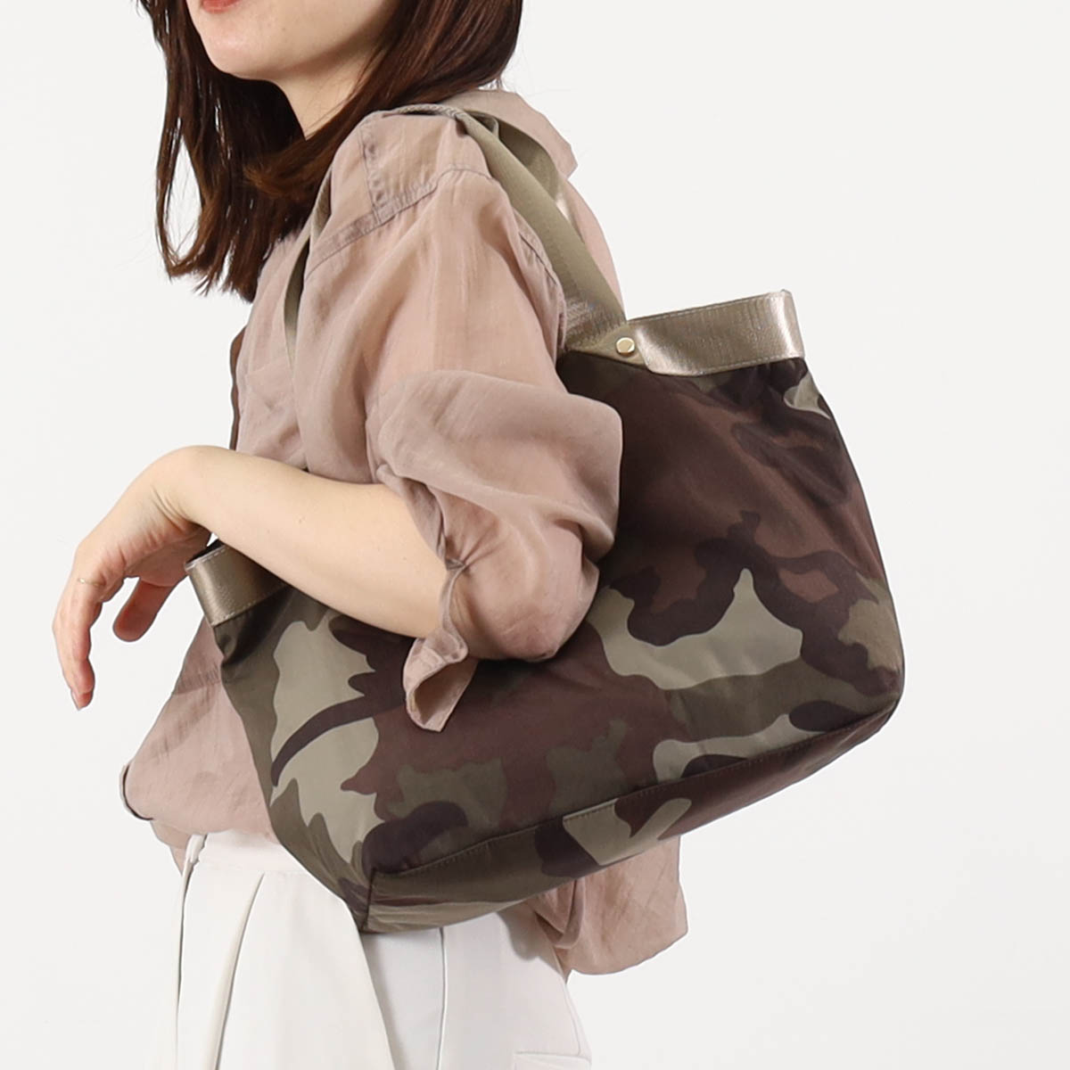 定番 人気商品　【COOCO】テープハンドル迷彩柄トート　COOCO 通勤 通学 おけいこ 軽い