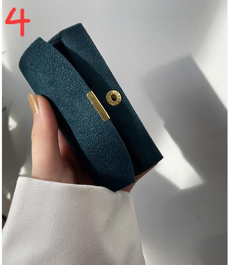 GUCCI(グッチ) / アクセサリーポーチ/キャンバス/ブラウン | 中古品の販売・通販ならセカンドストリート
