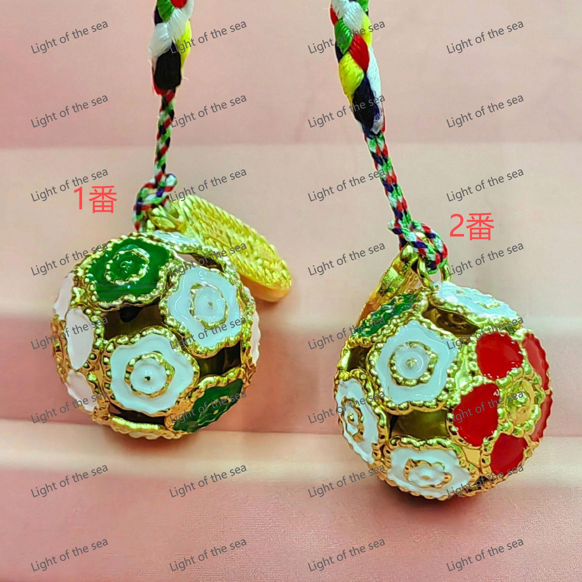 ハイビスカス透かし彫り合金花鈴ストラップ | 卸売・ 問屋・仕入れの