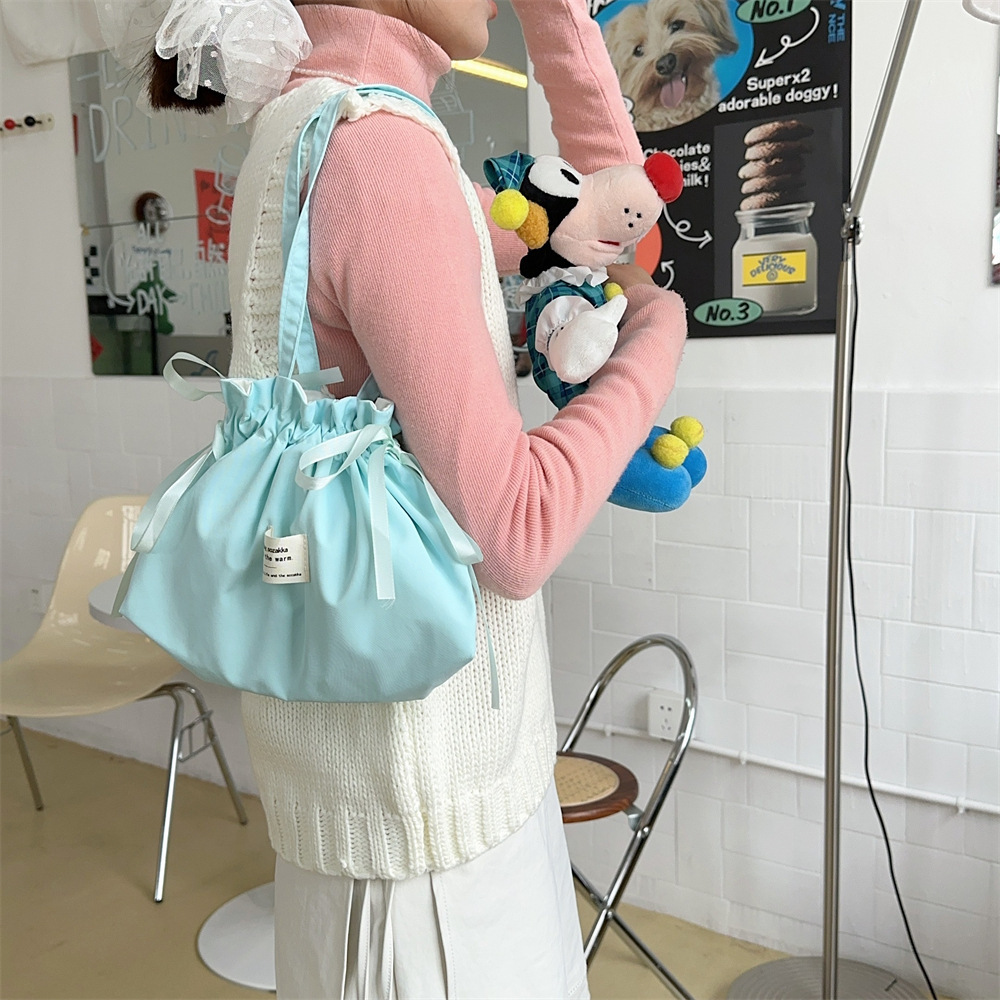 巾着ポーチ　トートバッグ　リボン　可愛い　韓国ファッション