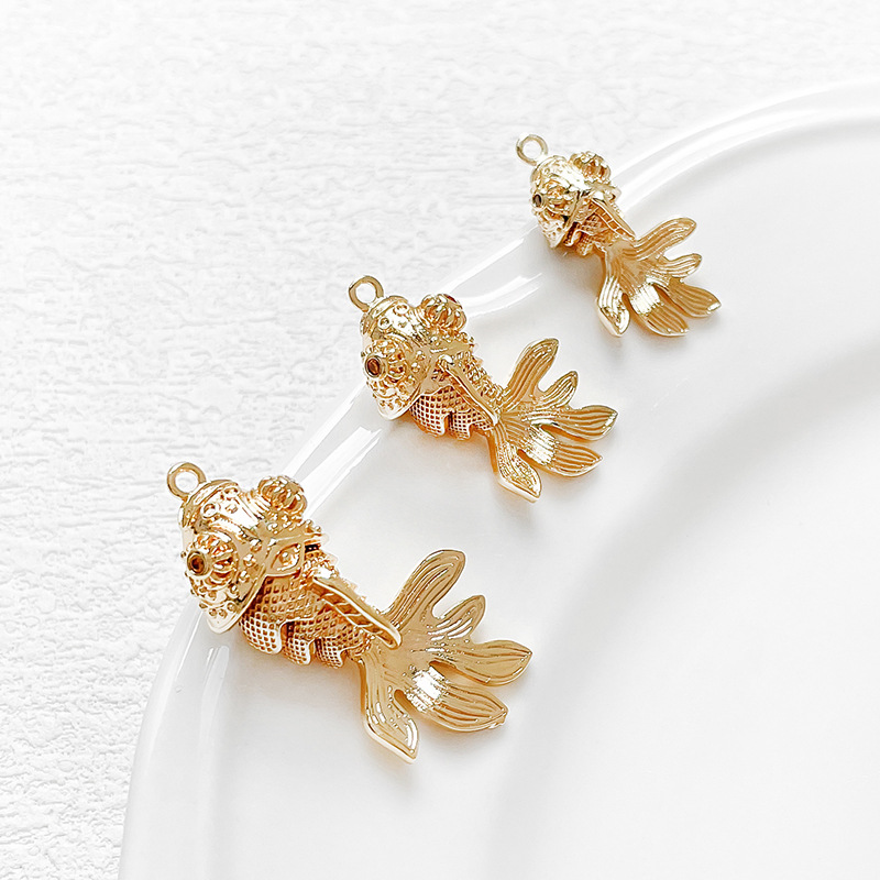 和風 金魚チャーム 金属 アクセサリーパーツ ハンドメイド デコパーツ 魚 メタルパーツ DIY 手作り用品