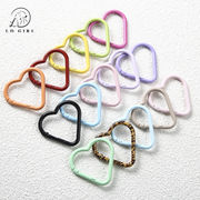 新入荷★ファション小物　キーホルダー 　カラビナ★17色