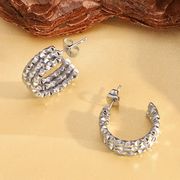 欧米風｜ステンレス製 多層スターダストイヤリング（レディース） 、軽やかで高級感のあるデザイン