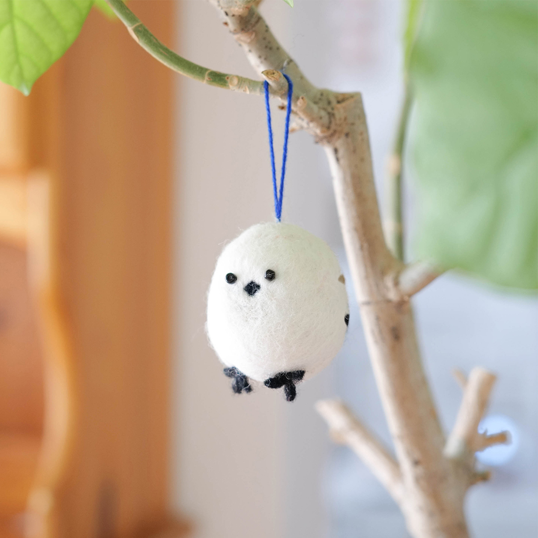 ネパールフェルト オーナメント シマエナガ[フエルト羊毛ウール人形バード鳥25AW]