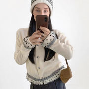 ニットカーディガン　デザイン　韓国ファッション　かわいい　ドット柄