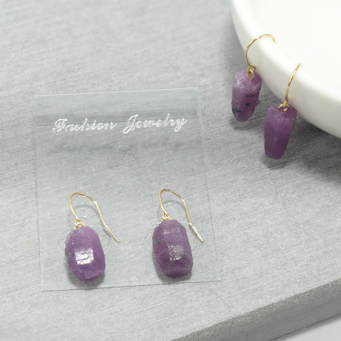 ルビー原石 ピアス 【02】 18k 18金 ルビー 原石 フックピアス シンプル アクセ ジュエリー