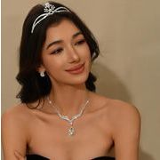 花嫁用 ティアラ3点セット ネックレス＆ピアス付き 欧米風 豪華でエレガントなウェディングアクセサリー