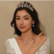 花嫁用 ティアラ4点セット ネックレス＆ピアス付き 欧米風 豪華でエレガントなウェディングアクセサリー
