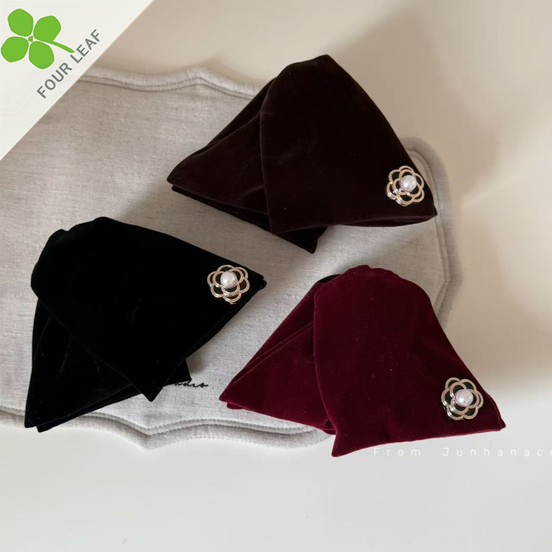 ベロア バンスクリップ 秋冬 ヘアクリップ 髪留め ヘアアクセサリー ファッション 高級感 やさしい
