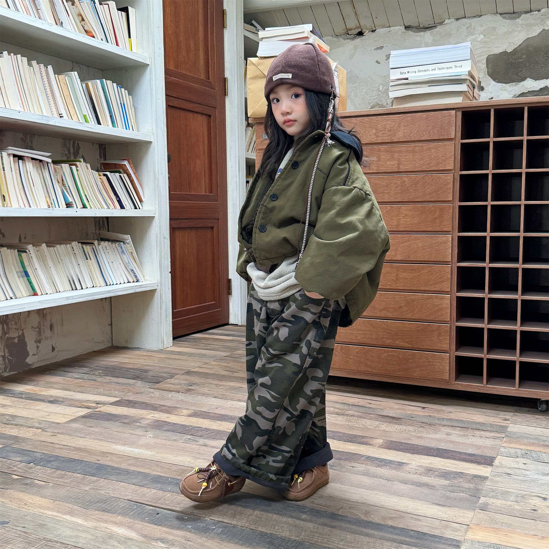 2025年新作 韓国風 厚着ジャケット 子供服 男女兼用  2色