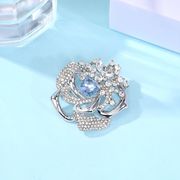 新作 レースカメリアブローチ 上品なスーツ・コート用ピン