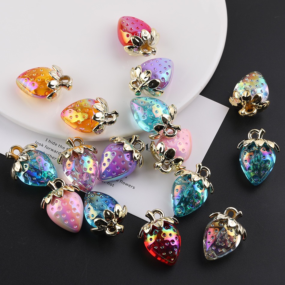 チャーム　アクリル　いちご　ペンダント　アクセサリー材料　手芸DIY  チェーンパーツ　