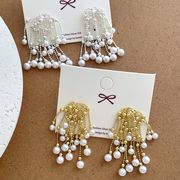 ★お洒落　飾り物★アクセサリー★レディース　ピアス★2色