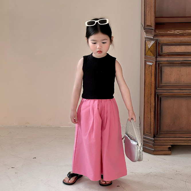 2026春※薄手 ブラックノースリーブトップス＋ドーパミンピンクワイドパンツ 2点セット 女の子