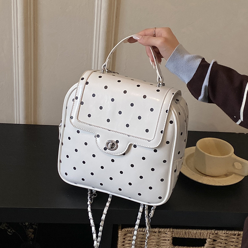 リュック　可愛い　デザイン　韓国ファッション