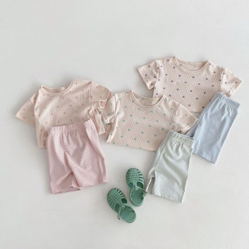 2026 春夏新作 新品 ★ 韓国風 子供服★ハート Tシャツ＆ ストライプショート パンツ セット 80-130cm