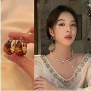 「限定販売」イヤーカフ　ハンドメイド イヤーカフ　アクセサリー イヤーカフ　アクセサリーパーツ