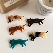 猫ヘアピン　アクリル　ヘアアクセサリー　デザイン　髪飾り