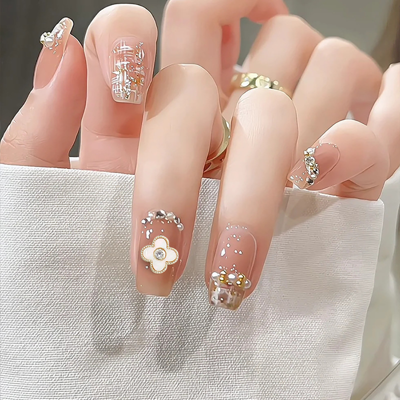 クローバー ネイルパーツ かわいい お花パーツ 金 銀 メタルパーツ 四
