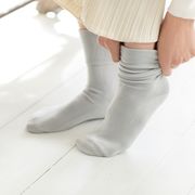 足指の乾燥やニオイ、冷え対策に！特許加工技術採用　◆ レディース シルク靴下（ソックス）